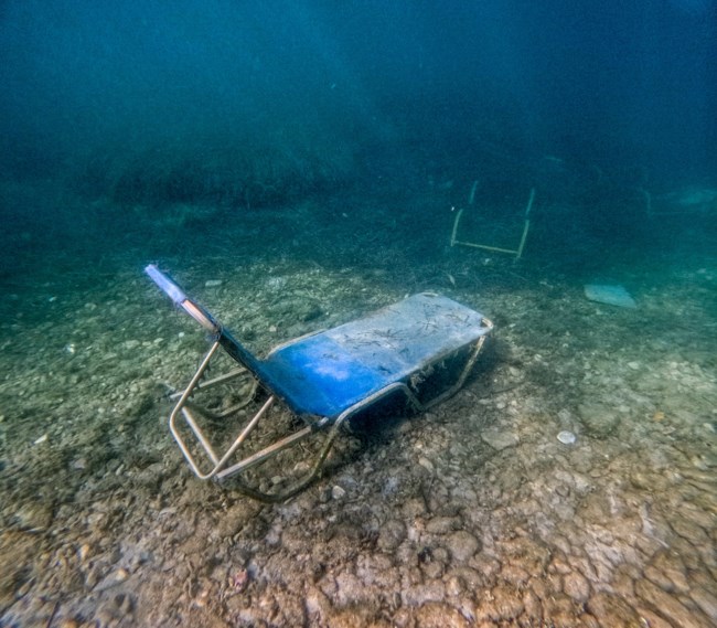 ΚΕΡΚΥΡΑ ΒΥΘΟΣ ΣΚΟΥΠΙΔΙΑ ΞΑΠΛΩΣΤΡΕΣ