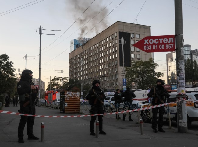 Πόλεμος στην Ουκρανία: Iσχυρές εκρήξεις στο Κίεβο - Χτυπήθηκαν πολυκατοικίες με ρώσικα drone καμικάζι