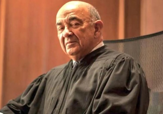 ΔΙΚΑΣΤΗΣ ΜΑΔΟΥΡΟ