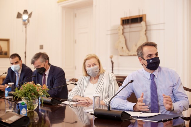 ΤΗΛΕΔΙΑΣΚΕΨΗ ΠΡΩΘΥΠΟΥΡΓΟΥ ΓΙΑ ΤΟΥΣ ΕΜΒΟΛΙΑΣΜΟΥΣ ΑΝΗΛΙΚΩΝ