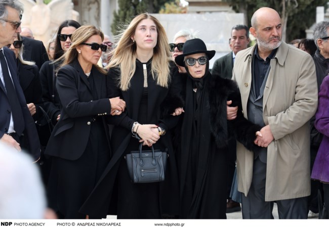 ΟΙΚΟΓΕΝΕΙΑ ΣΟΥΡΑ