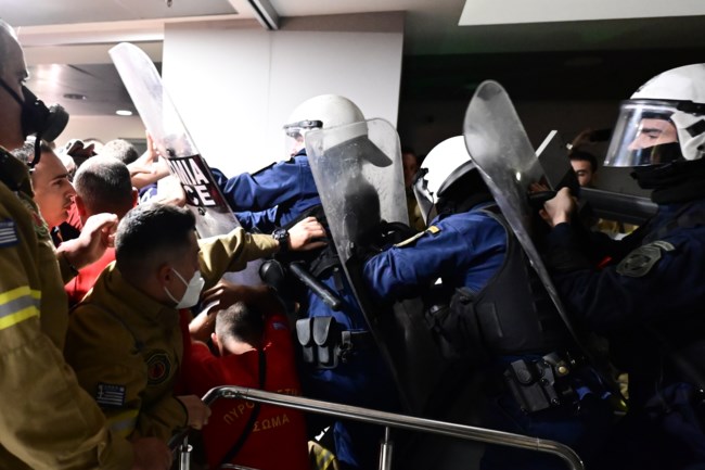 πυροσβεστες