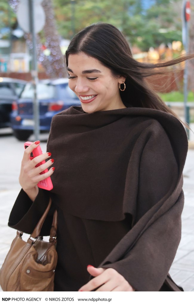 μελινα νικολαιδη