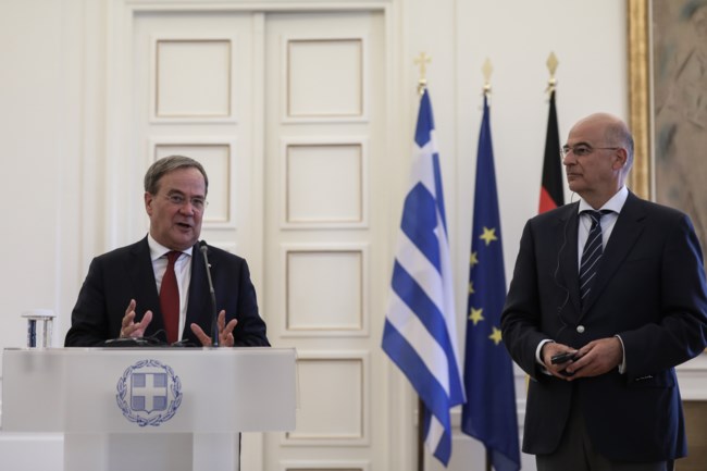 Δένδιας Λάσετ