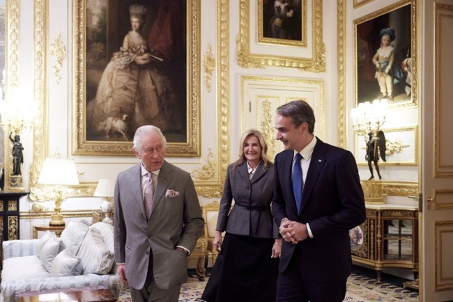 Μητσοτάκης - Κάρολος