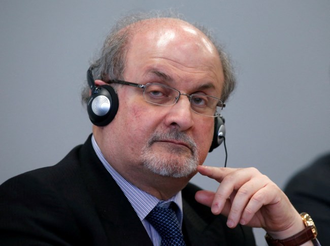 "Δεν μου αρέσει ο Σαλμάν Ρούσντι" είπε ο δράστης της επίθεσης - Δηλώνει θαυμαστής του Χομεϊνί