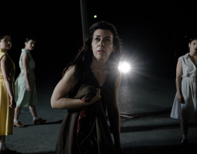 Σύγκρουση ανάμεσα σε δικαιοσύνη και ηθική: Ο Δημήτρης Τάρλοου για πρώτη φορά στην Επίδαυρο με την "Ηλέκτρα"