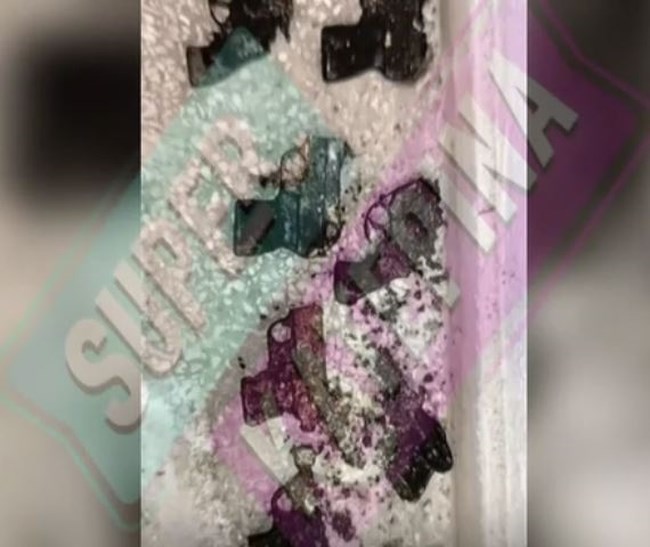 Κυψέλη: Υδραυλικός εντόπισε εννέα όπλα μέσα σε αποχέτευση του Αστυνομικού Τμήματος [εικόνα]