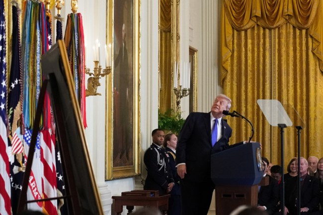 Ο Τραμπ δηλώνει έτοιμος να στείλει χερσαίες δυνάμεις στο Ιράν "αν χρειαστεί" - Τι θα σημάνει για τον πόλεμο