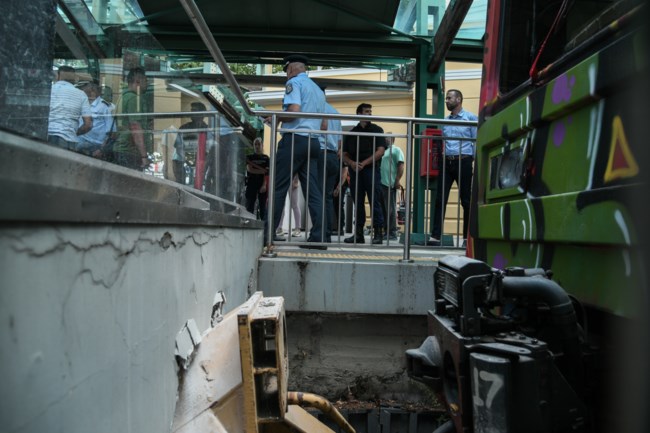 Κηφισιά: Έτσι έγινε το ατύχημα με το τρένο και τους οκτώ τραυματίες - Τι λένε δήμαρχος και ΣΤΑΣΥ [εικόνες-βίντεο]