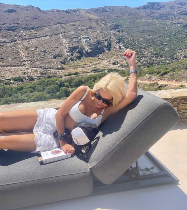 ΜΕΝΕΓΑΚΗ