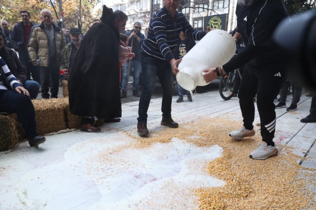 ΑΓΡΟΤΕΣ ΛΑΡΙΣΑ