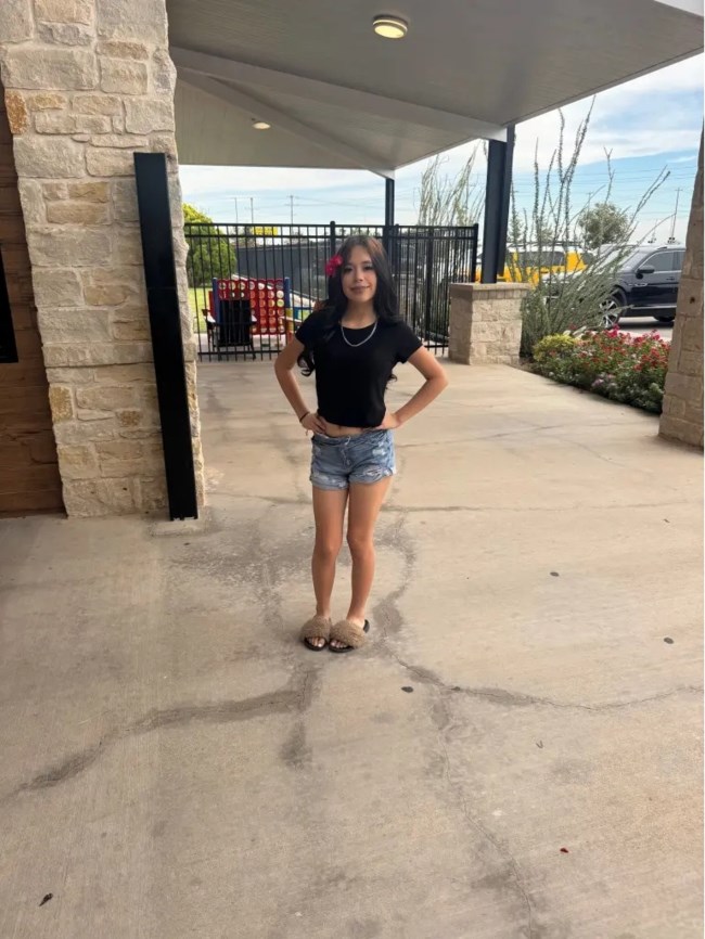 ΤΕΞΑΣ ΤΡΙΠΛΗ ΔΟΛΟΦΟΝΙΑ ΟΙΚΟΓΕΝΕΙΑΣ