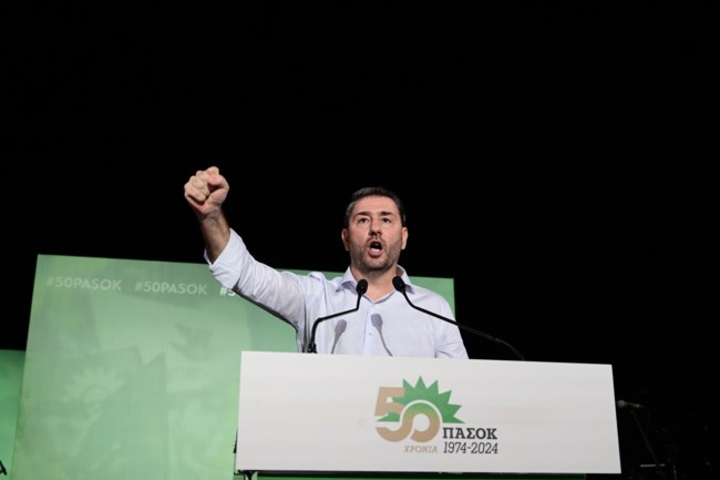 ΝΙΚΟΣ ΑΝΔΡΟΥΛΑΚΗΣ
