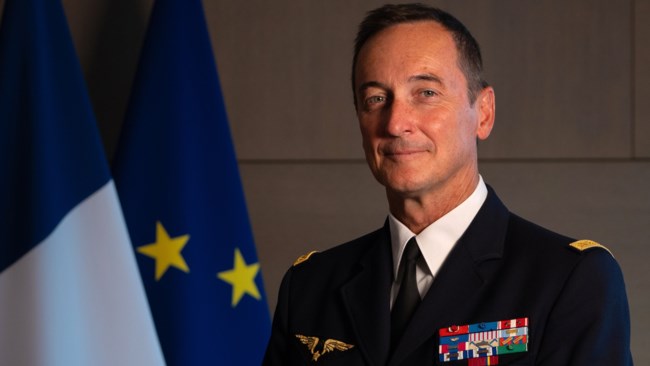 Σάλος στη Γαλλία με τις δηλώσεις Α/ΓΕΕΘΑ: Η χώρα να είναι έτοιμη να χάσει τα παιδιά της σε πόλεμο με τη Ρωσία