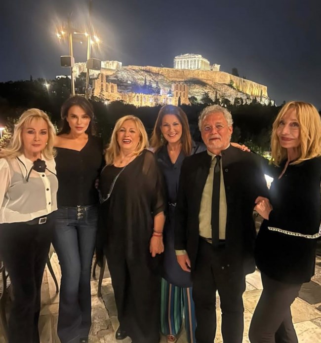 ΜΑΡΑ ΚΑΡΕΤΣΟΣ