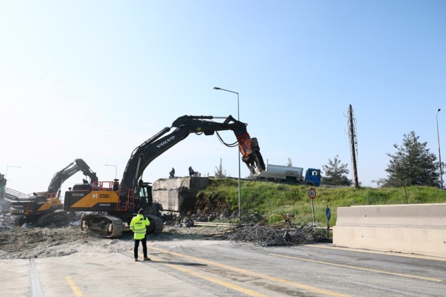 ΜΠΟΥΛΝΤΟΖΕΣ ΓΕΦΥΡΑ ΘΕΣΣΑΛΟΝΙΚΗ