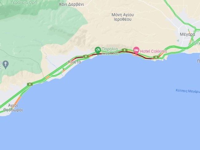 Εθνική Αθηνών-Κορίνθου: Μεγάλο μποτιλιάρισμα λόγω τροχαίου – Κομφούζιο στο ρεύμα προς Αθήνα
