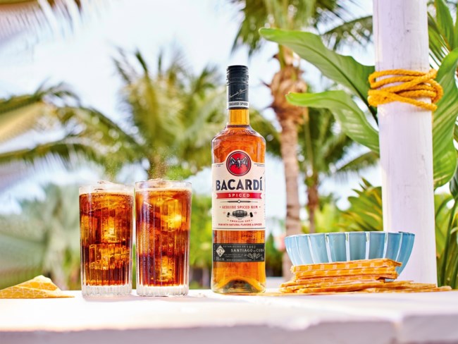Σαν τη Χαλκιδική με Bacardi δεν έχει!