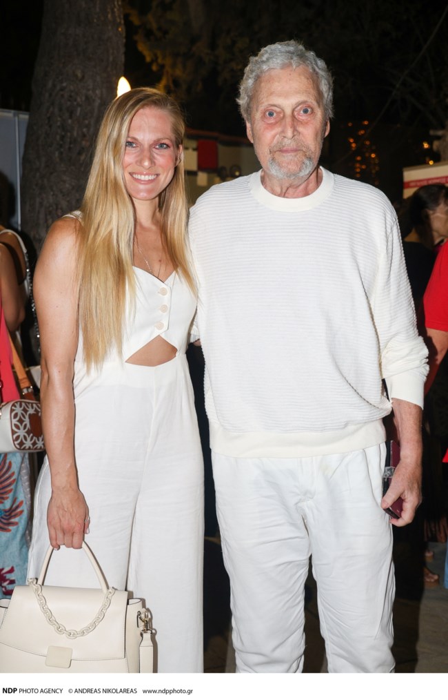 ΕΣΚΕΝΑΖΥ ΚΟΡΗ