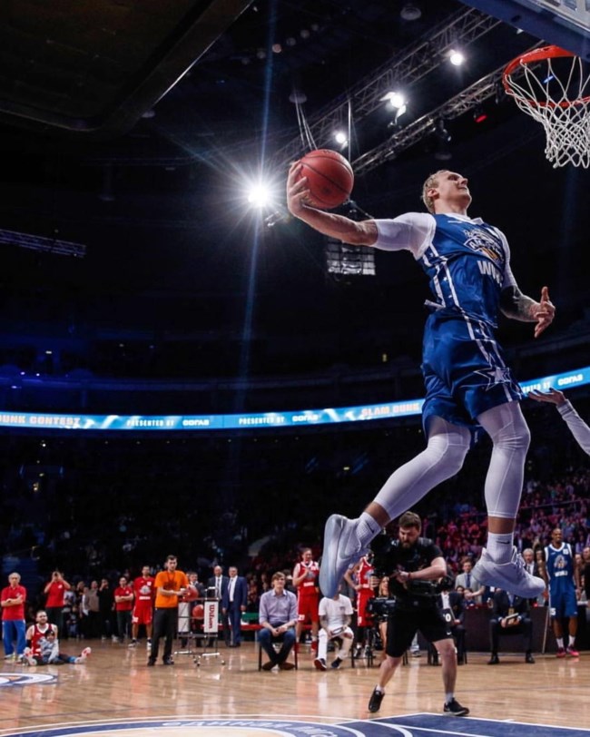 Γιάνις Τίμα