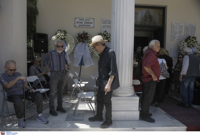 κηδεια παπαβασιλειου