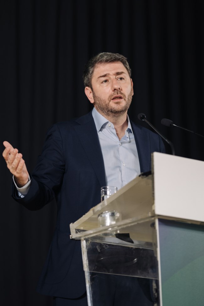 Εκλογές 2023 - Ανδρουλάκης: "Η ΝΔ αγωνιά για χίλιες οικογένειες, το ΠΑΣΟΚ αγωνιά για εκατομμύρια Έλληνες"