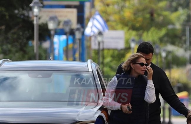 Τζένη Μπαλατσινού- Βασίλης Κικίλιας: Οικογενειακώς στα Καλάβρυτα- Με γαλότσες ο Παναγιώτης Αντώνιος