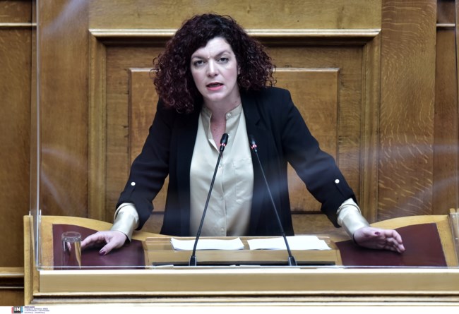 Κομνηνάκα ΚΚΕ