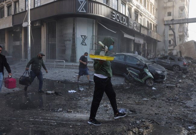 ΛΙΒΑΝΟΣ ΑΕΡΟΠΟΡΙΚΗ ΕΠΙΘΕΣΗ ΠΟΛΥΚΑΤΟΙΚΙΑ