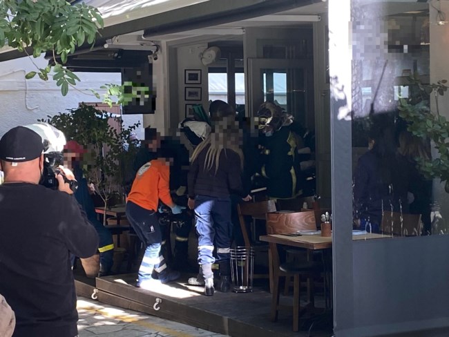 Αναστάτωση στο κέντρο του Ηρακλείου: 24χρονος καταπλακώθηκε από καταψύκτη μέσα σε ασανσέρ [εικόνες]