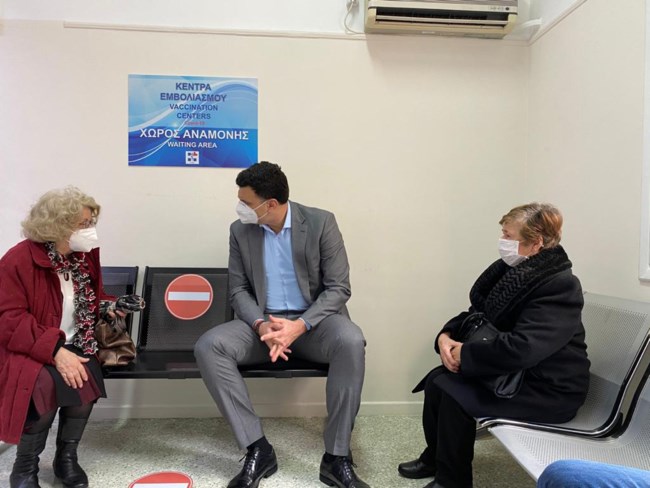 Κικίλιας: Οι εμβολιασμοί γίνονται οργανωμένα και με σεβασμό στον πολίτη - Εξασφαλισμένη η β' δόση για όλους