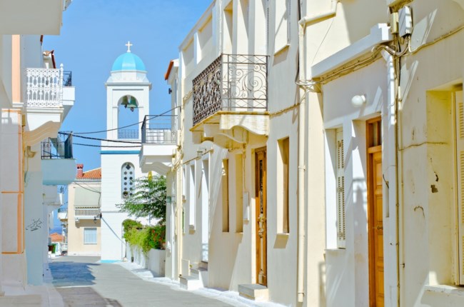 Το νησί που αναδείχθηκε "βασίλισσα του Αιγαίου": Χρυσαφί αμμουδιές, άγρια ομορφιά και καταπράσινες κοιλάδες