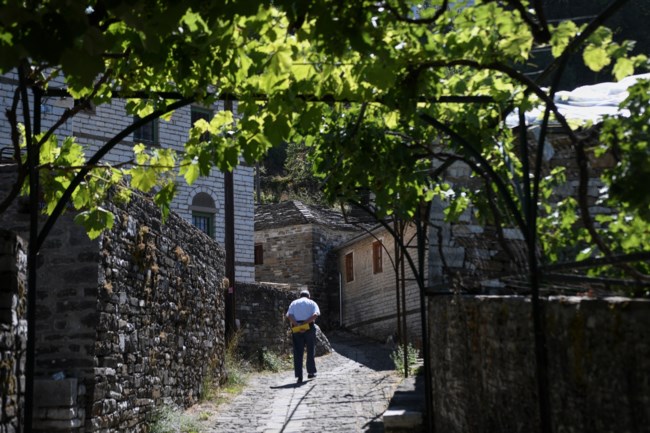 Tριήμερο 28ης Οκτωβρίου: Θα "βουλιάξουν" Ζαγοροχώρια, Πήλιο, λίμνη Πλαστήρα και Κρήτη