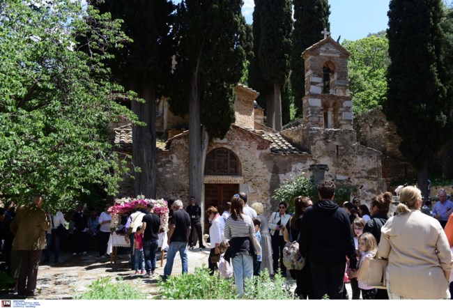 Η Ακολουθία και η Περιφορά του Επιταφίου