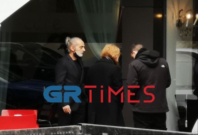 Στα δικαστήρια Θεσσαλονίκης ο πατέρας και οι φίλοι του Άλκη [εικόνες]