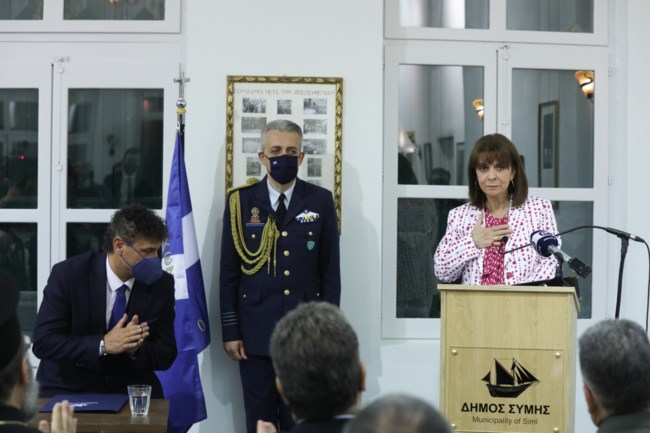 Η Κατερίνα Σακελλαροπούλου ανακηρύχθηκε Επίτιμη Δημότης Σύμης [εικόνες]