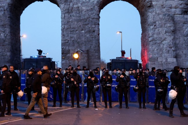 ΚΩΝΣΤΑΝΤΙΝΟΥΠΟΛΗ ΠΟΡΕΙΑ