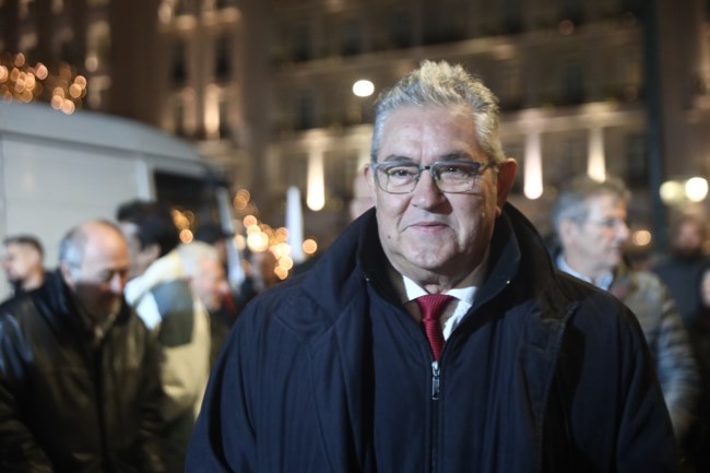 Συγκέντρωση στο Σύνταγμα από ΠΑΜΕ και σωματεία ενάντια στον προϋπολογισμό [εικόνες]