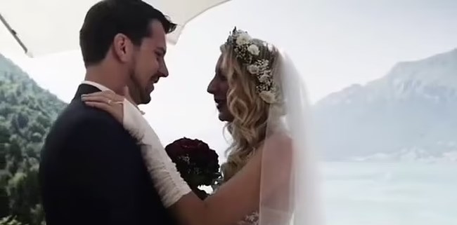 ΕΛΒΕΤΙΑ ΣΟΚΑΡΙΣΤΙΚΗ ΓΥΝΑΙΚΟΚΤΟΝΙΑ