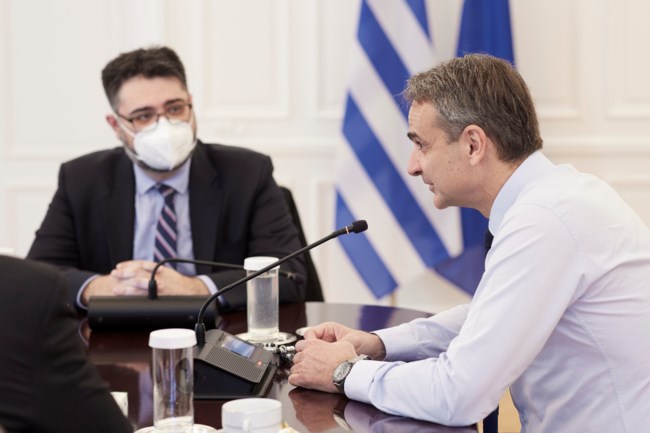 Συνάντηση Μητσοτάκη με τον πρόξενο Μανώλη Ανδρουλάκη: "Υποδειγματική η συμπεριφορά του μέσα στην κόλαση της Μαριούπολης"