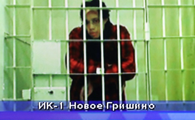 Ρωσία: Σε ποινική αποικία μεταφέρθηκε η αμερικανίδα σταρ του μπάσκετ Μπρίτνεϊ Γκράινερ