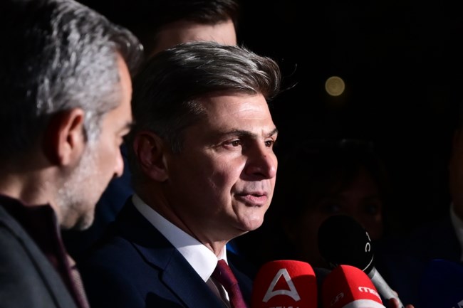 Νικόλας Φαραντούρης