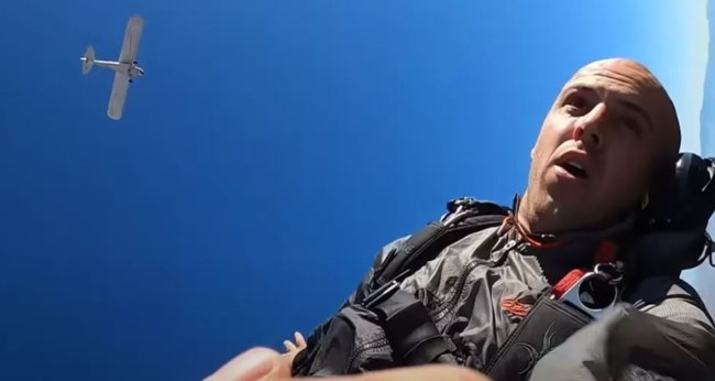 Απίστευτο: Πιλότος έριξε επίτηδες το αεροπλάνο του για να ανεβάσει βίντεο και να κάνει πολλά views