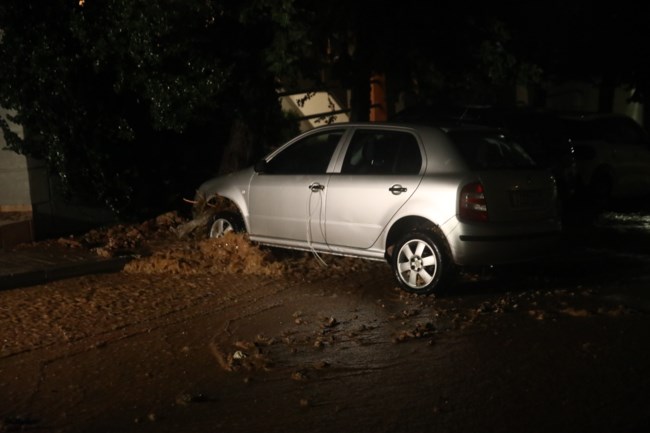 ΑΥΓΟΚΙΝΗΤΟ ΒΡΟΧΗ ΓΛΥΦΑΔΑ