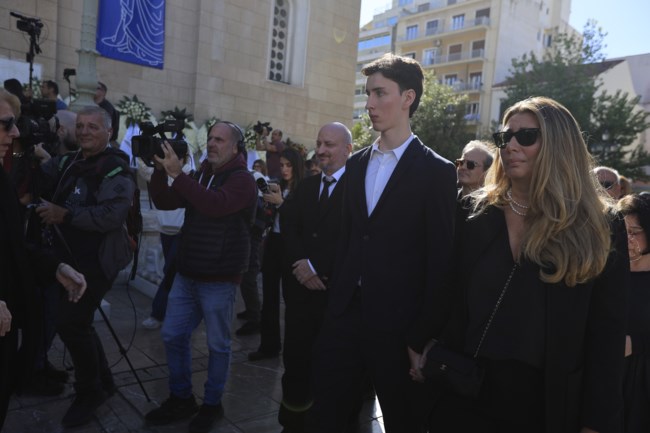 Η άφιξη της οικογένειας Σαββόπουλου