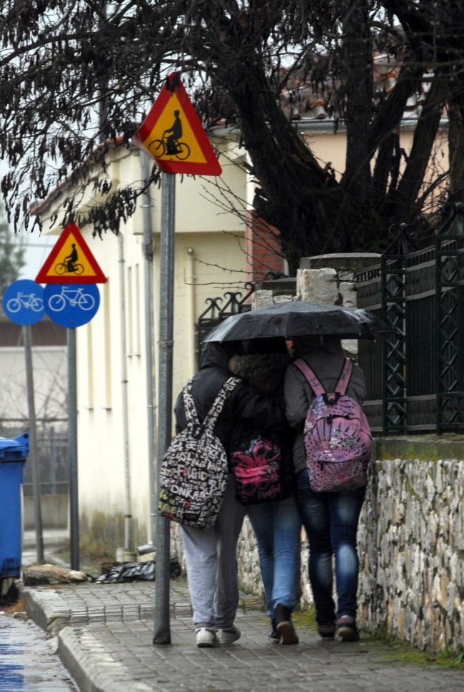 Κακοκαιρία: Κλειστά αύριο όλα τα σχολεία στην Αττική - Ποιες ώρες θα χτυπήσει η καταιγίδα