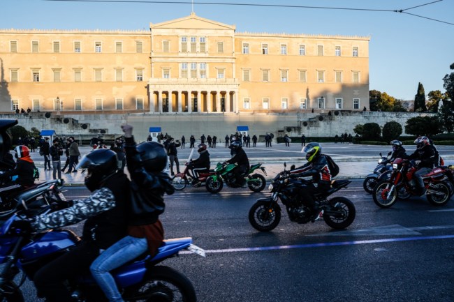 Μεγάλες αλλαγές φέρνει ο νέος ΚΟΚ: Τα νέα όρια ταχύτητας - Τι προβλέπεται για ψηφιακές κλήσεις, ηλεκτρικά πατίνια, μοτοσικλέτες