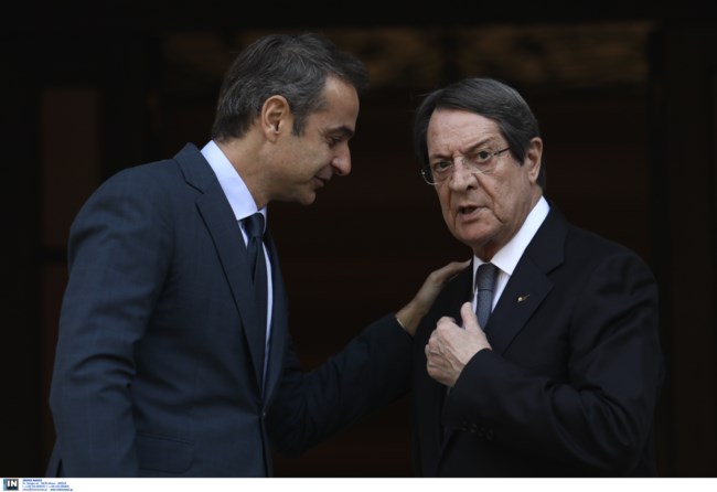 Μητσοτάκης: Τηλεφωνική επικοινωνία με τον Πούτιν για τις προκλήσεις της Τουρκίας σε Ανατ. Μεσόγειο και Αγία Σοφία