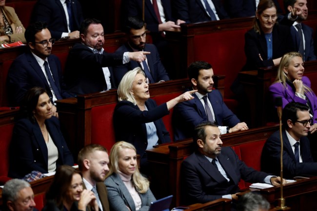 Γαλλία: Επιβίωσε ο πρωθυπουργός Λεκορνί- Απορρίφθηκαν και οι δυο προτάσεις μομφής, χάρη στους σοσιαλιστές